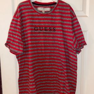 Guess tee